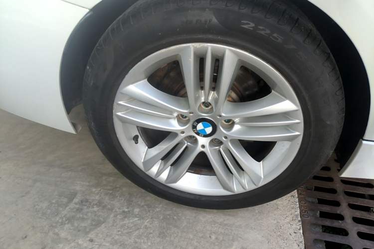 Used BMW 3 Series 2016 320Li Fashion Model Exterior 2