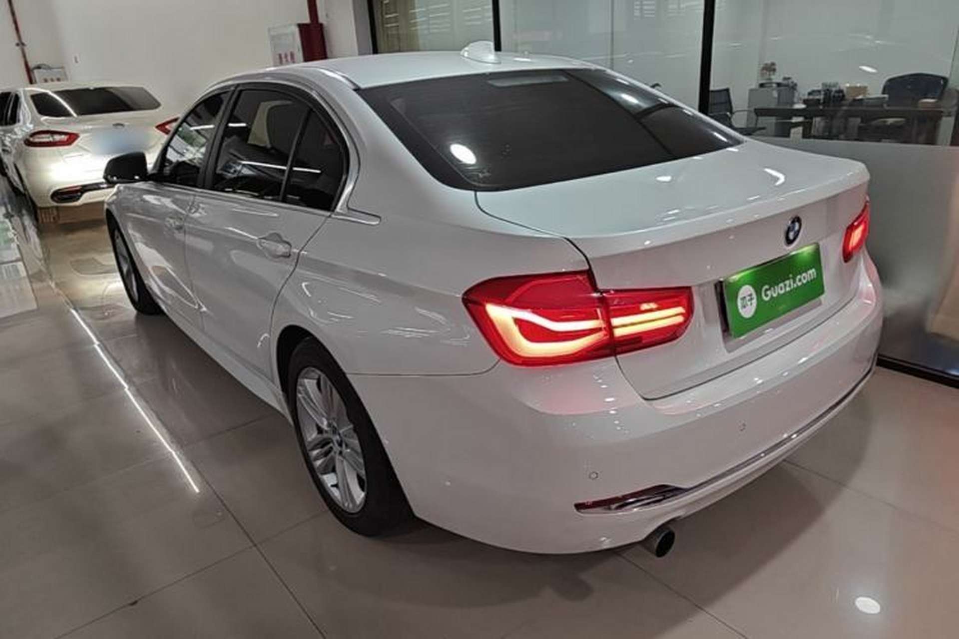 Used BMW 3 Series 2016 320Li Fashion Model Exterior 2