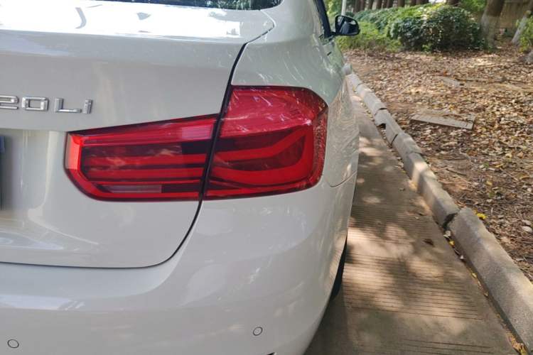 Used BMW 3 Series 2016 320Li Fashion Model Exterior 3