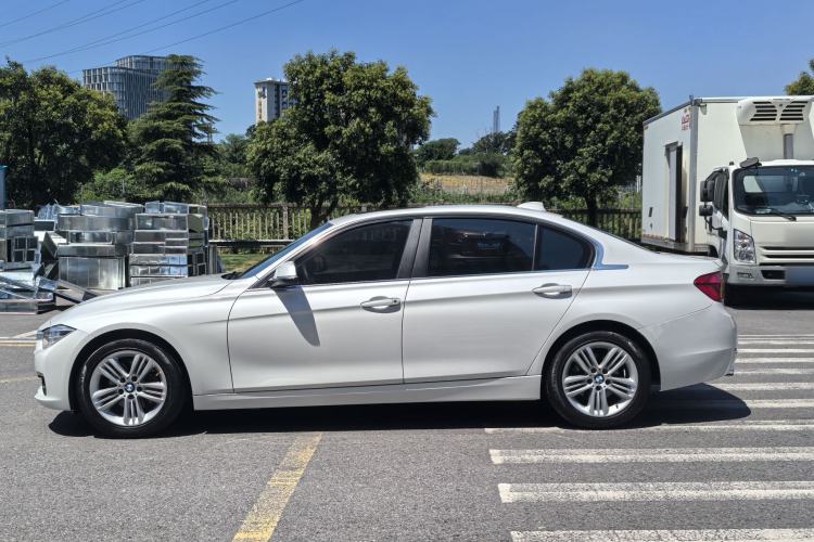 Used BMW 3 Series 2016 320Li Fashion Model Exterior 3