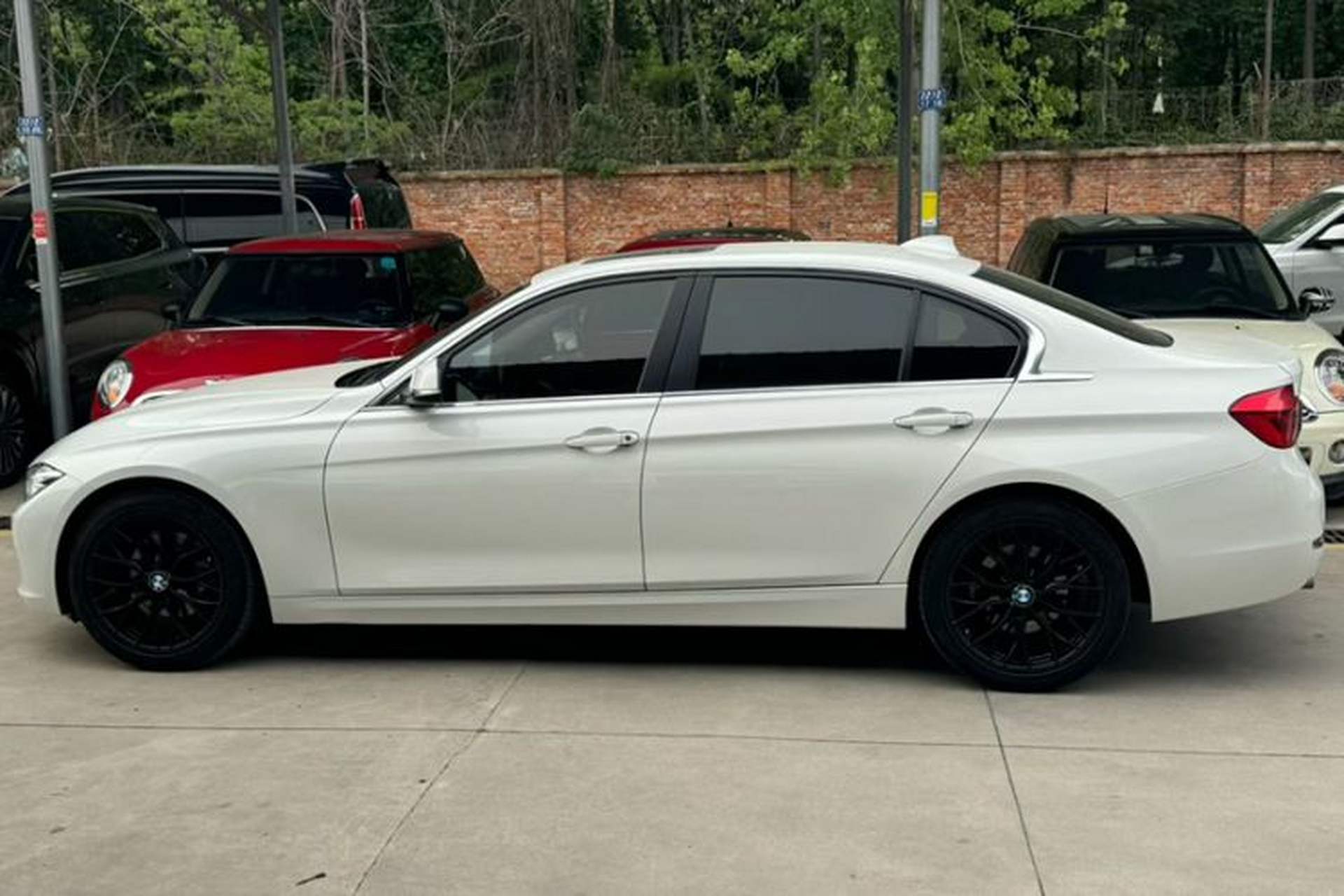 Used BMW 3 Series 2016 320Li Fashion Model Exterior 3