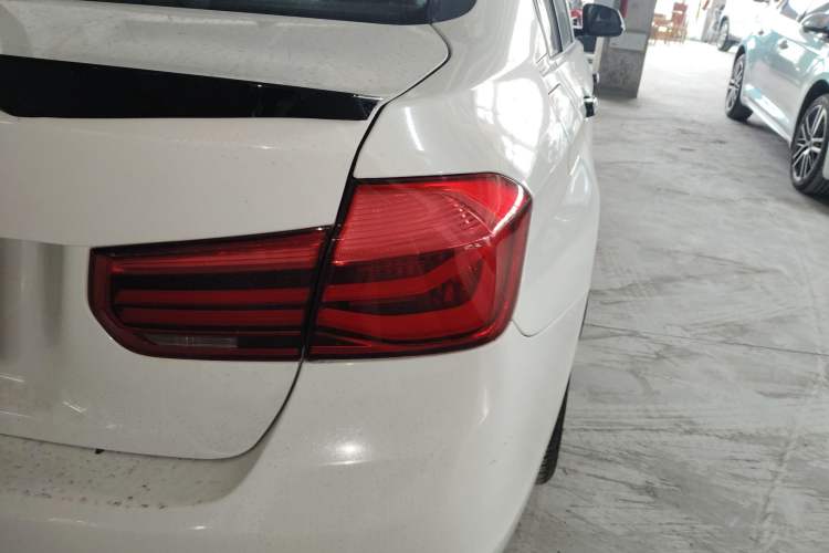 Used BMW 3 Series 2016 320Li Ambition Model Exterior 3
