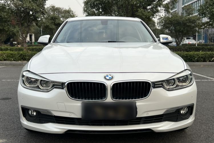 Used BMW 3 Series 2016 320Li Ambition Model Exterior 3