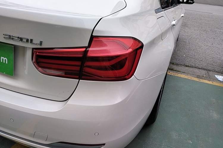 Used BMW 3 Series 2016 320Li Fashion Model Exterior 3