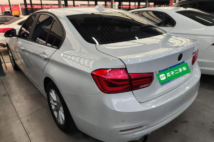 Used BMW 3 Series 2016 316i Fashion Model Exterior 3