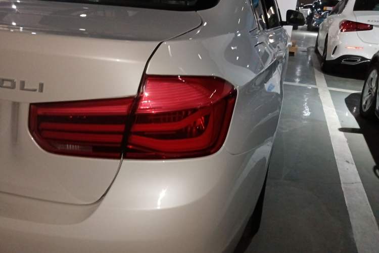 Used BMW 3 Series 2016 320Li Fashion Model Exterior 3