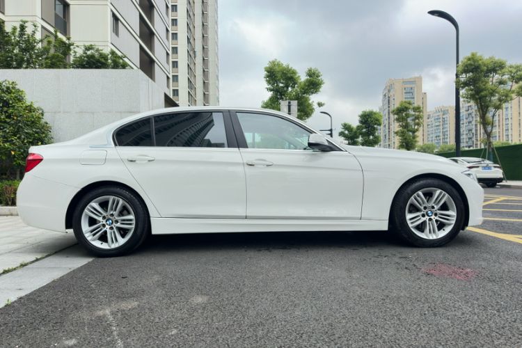 Used BMW 3 Series 2016 320Li Fashion Model Exterior 4