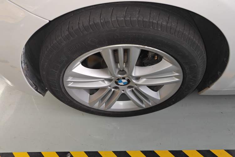 Used BMW 3 Series 2016 320Li Ambition Model Exterior 4
