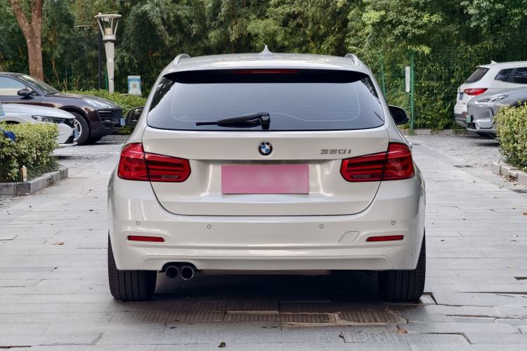 Used BMW 3 Series 2016 320i Sport Touring Edition Exterior 4