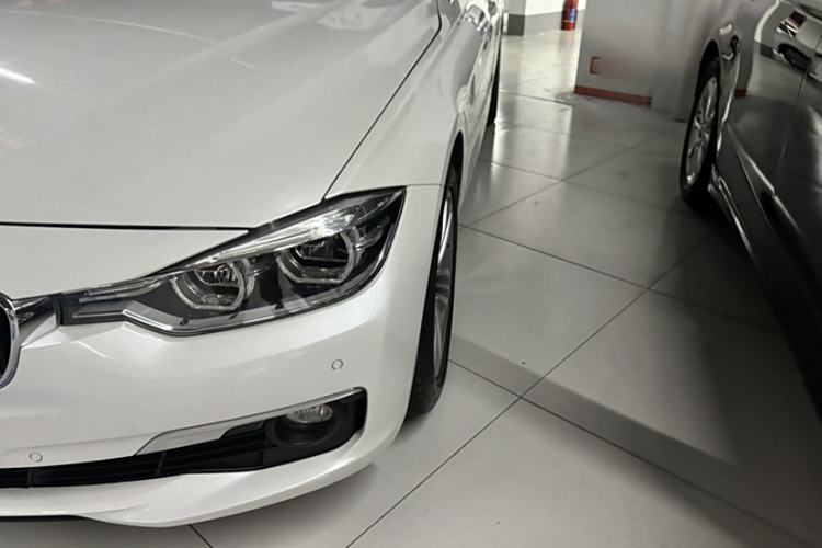 Used BMW 3 Series 2016 320Li Ambition Model Exterior 4