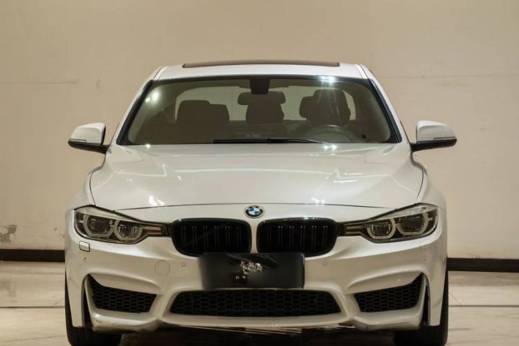 Used BMW 3 Series 2016 320i Fashion Model Exterior 4