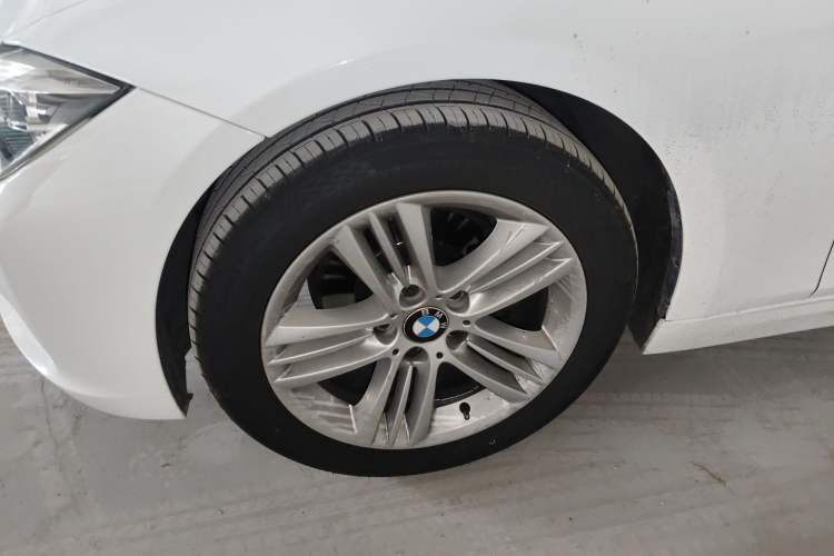 Used BMW 3 Series 2016 320Li Ambition Model Exterior 4