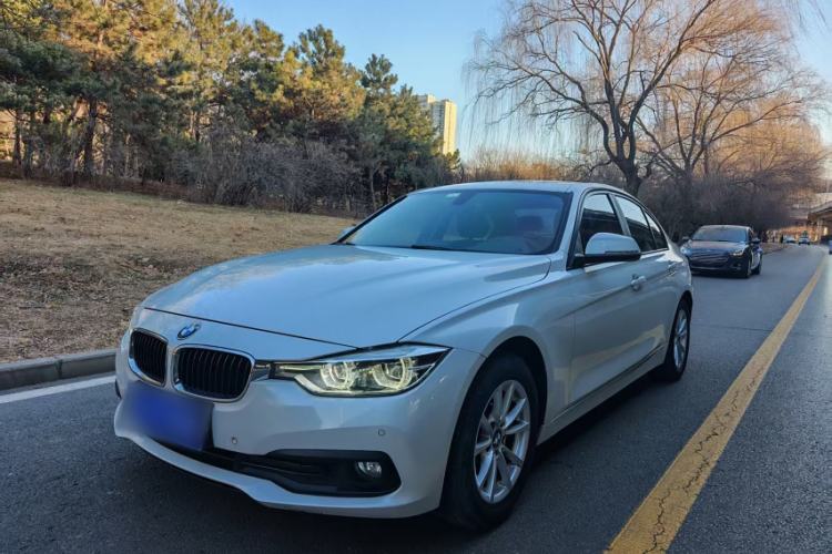 Used BMW 3 Series 2016 316i Fashion Model Exterior 4