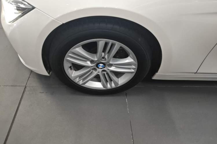 Used BMW 3 Series 2016 320Li Fashion Model Exterior 4