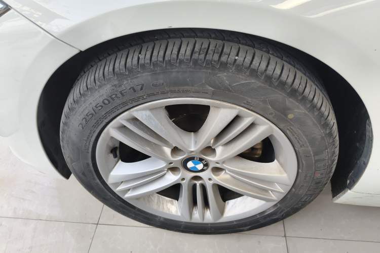 Used BMW 3 Series 2016 320Li Fashion Model Exterior 4