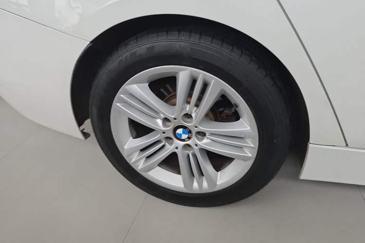 Used BMW 3 Series 2016 320Li Ambition Model Exterior 5