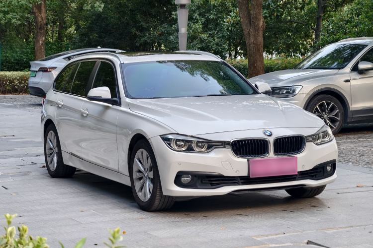 Used BMW 3 Series 2016 320i Sport Touring Edition Exterior 5