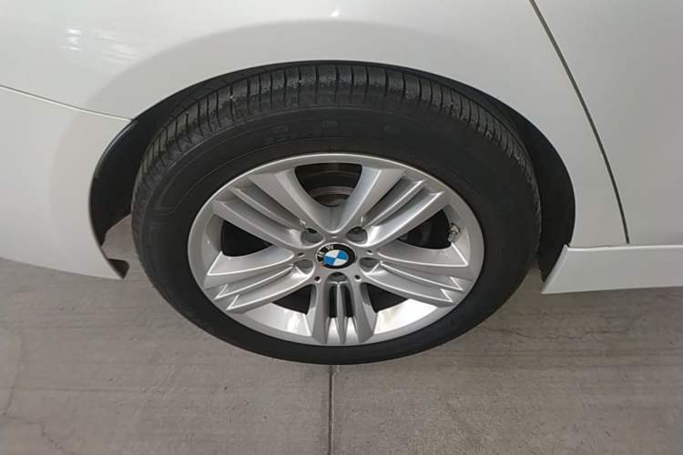 Used BMW 3 Series 2016 320Li Ambition Model Exterior 5