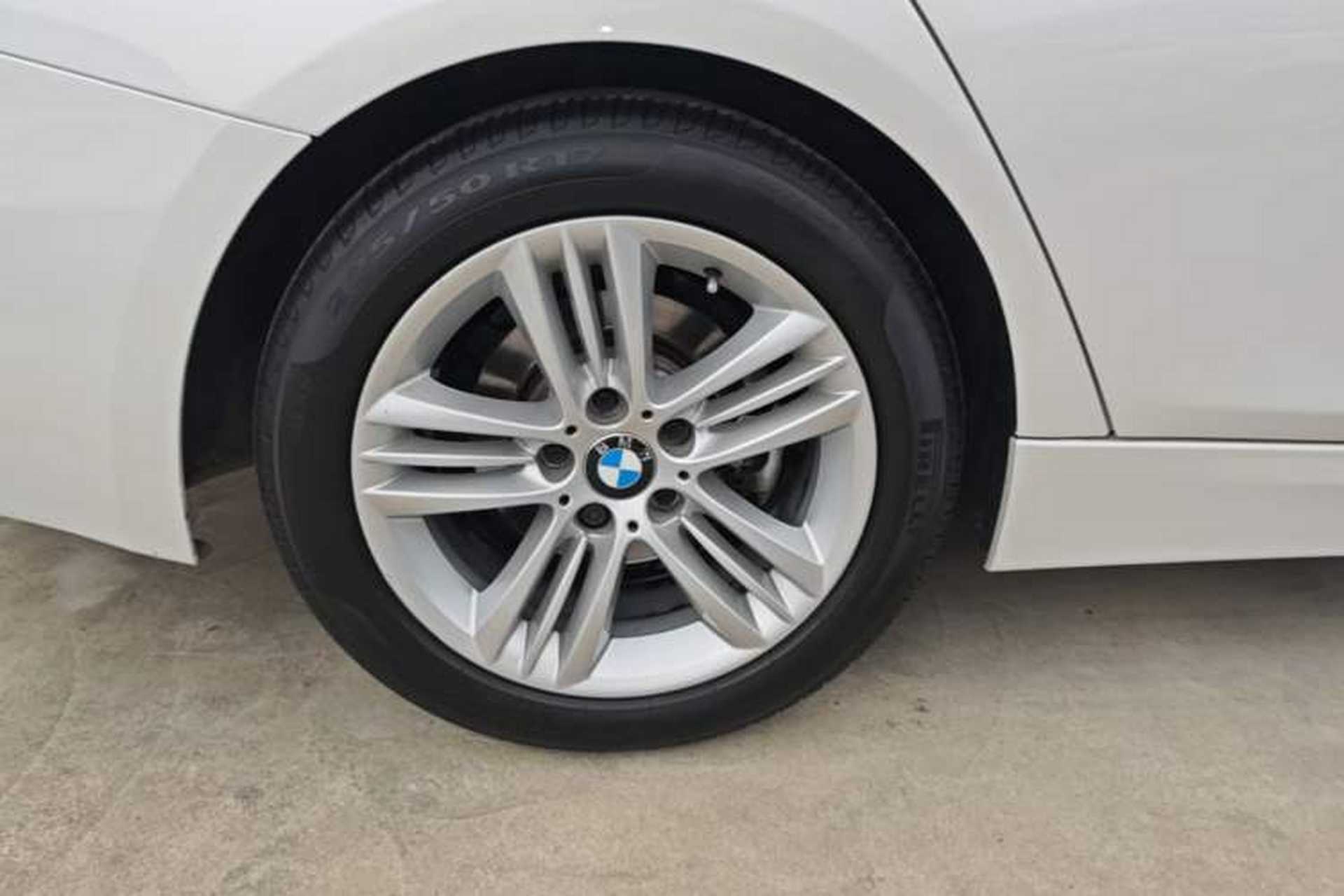 Used BMW 3 Series 2016 320Li Fashion Model Exterior 5