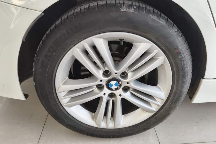 Used BMW 3 Series 2016 320Li Fashion Model Exterior 5