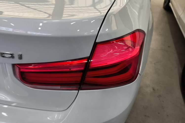 Used BMW 3 Series 2016 316i Fashion Model Exterior 6