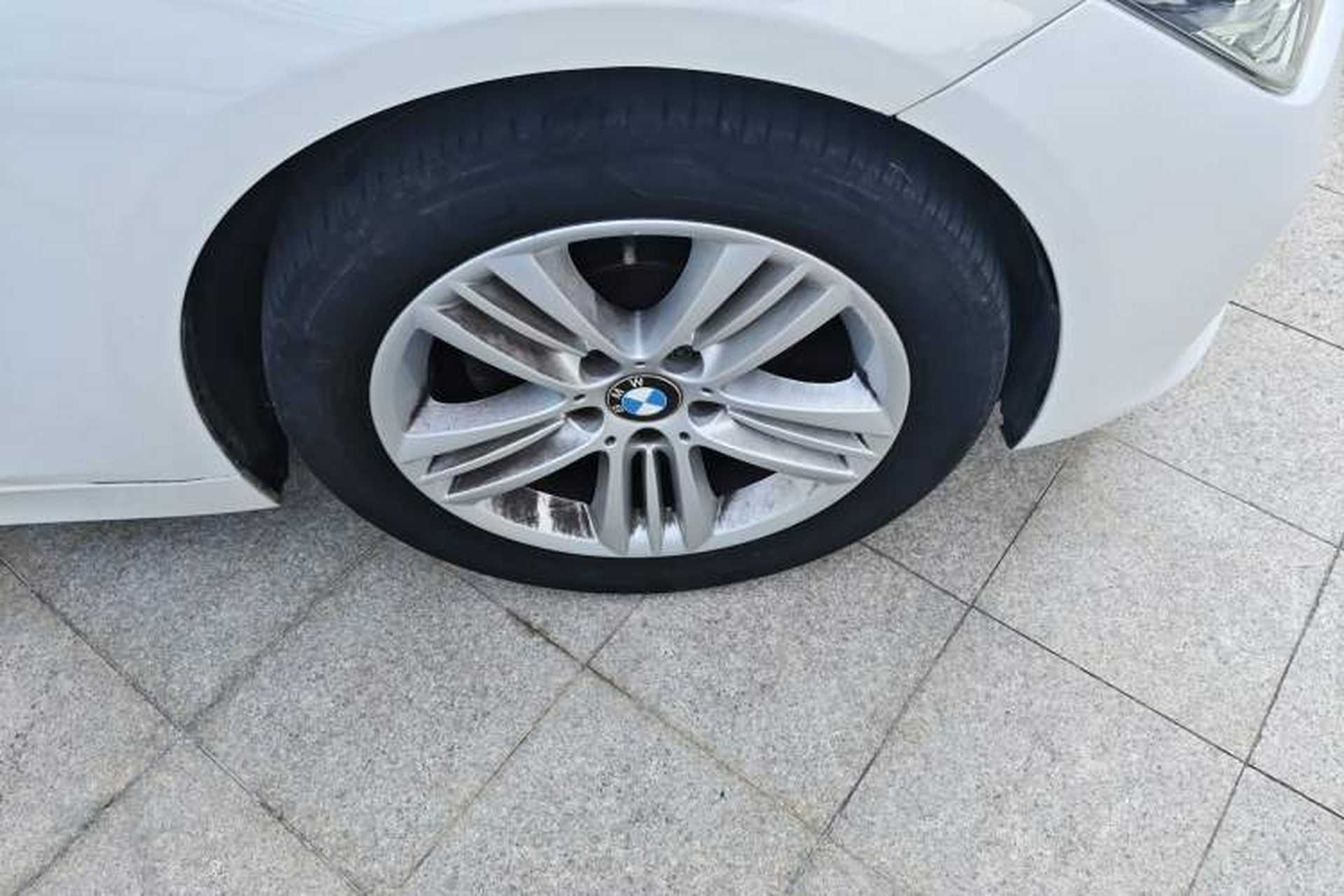 Used BMW 3 Series 2016 320i Fashion Model Exterior 7