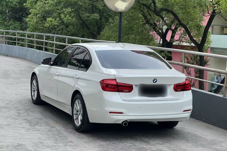 Used BMW 3 Series 2016 316i Fashion Model Exterior 8