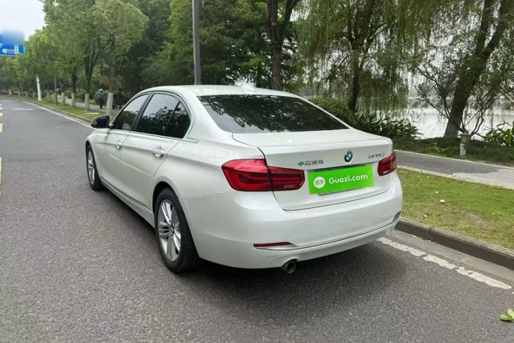 Used BMW 3 Series 2016 320Li Ambition Model Exterior 9