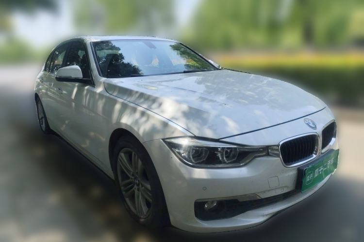 Used BMW 3 Series 2016 320Li Fashion Model Front Right 45 Deg