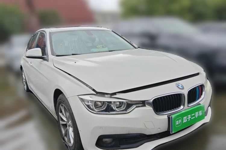 Used BMW 3 Series 2016 316i Fashion Model Front Right 45 Deg