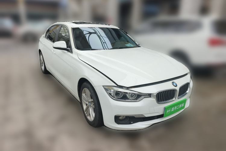Used BMW 3 Series 2016 320Li Fashion Model Front Right 45 Deg