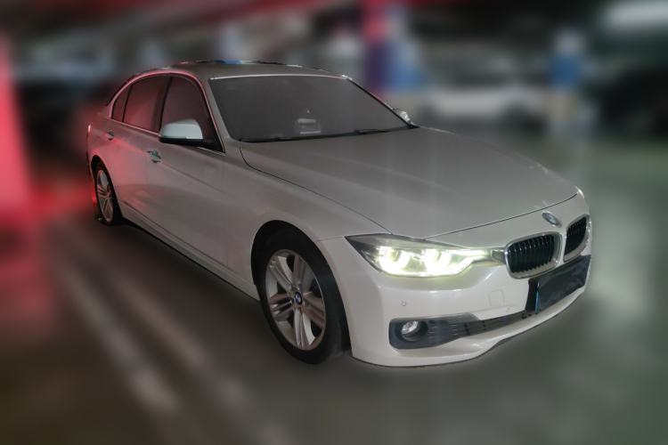 Used BMW 3 Series 2016 320Li Fashion Model Front Right 45 Deg