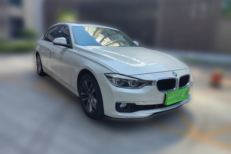 Used BMW 3 Series 2016 320Li Fashion Model Front Right 45 Deg