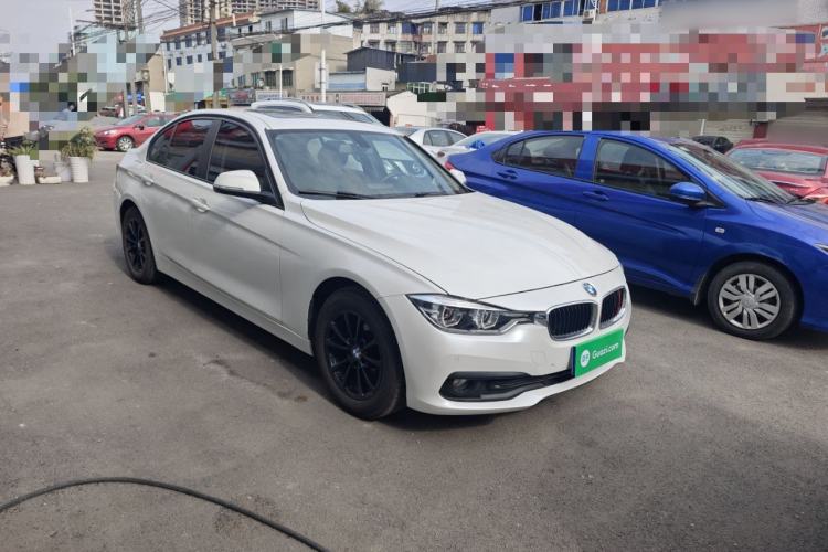 Used BMW 3 Series 2016 316i Fashion Model Front Right 45 Deg