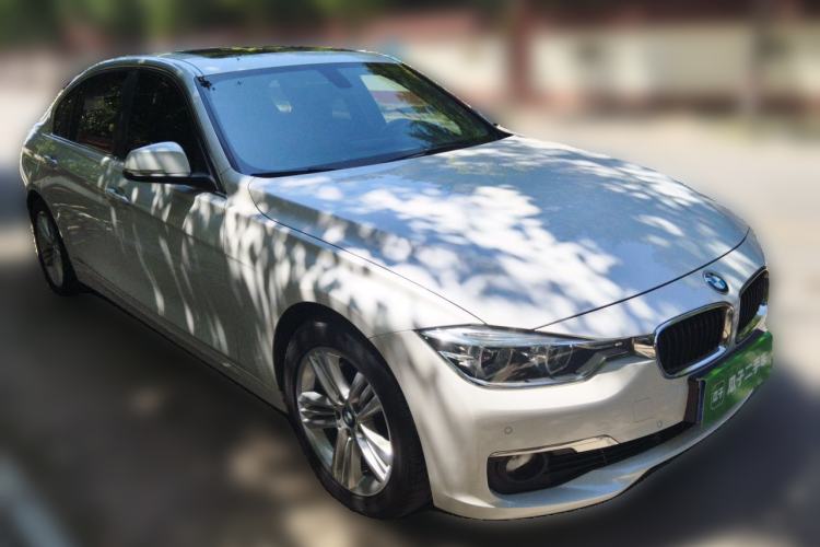 Used BMW 3 Series 2016 320Li Fashion Model Front Right 45 Deg