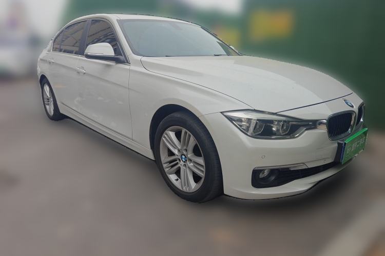 Used BMW 3 Series 2016 320Li Fashion Model Front Right 45 Deg
