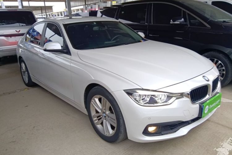 Used BMW 3 Series 2016 320i Fashion Model Front Right 45 Deg