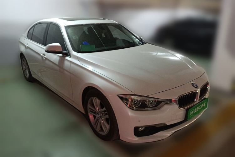 Used BMW 3 Series 2016 320Li Fashion Model Front Right 45 Deg