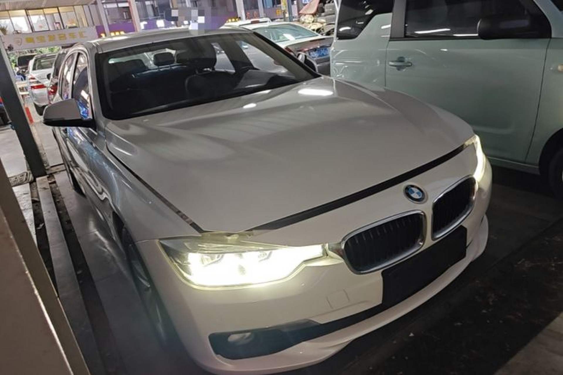 Used BMW 3 Series 2016 316Li Fashion Model Front Right 45 Deg