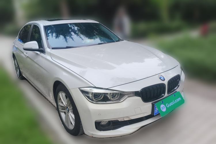 Used BMW 3 Series 2016 320Li Fashion Model Front Right 45 Deg