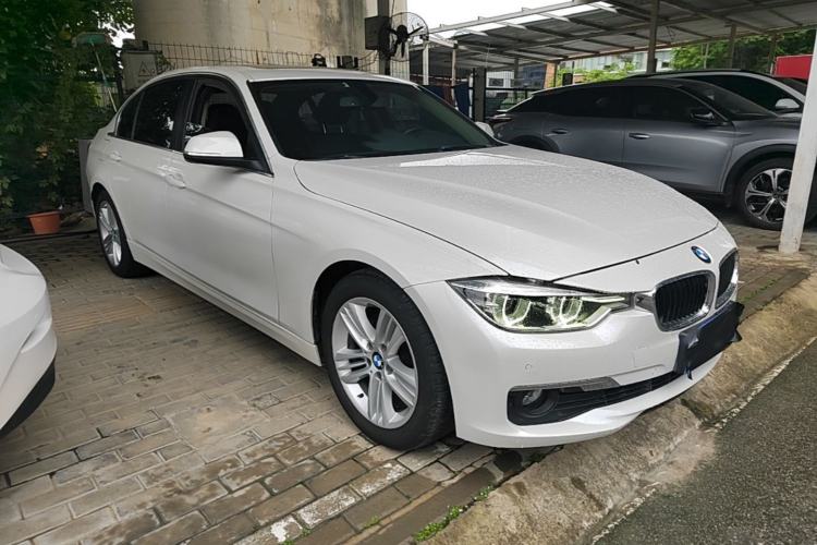 Used BMW 3 Series 2016 320Li Ambition Model Front Right 45 Deg