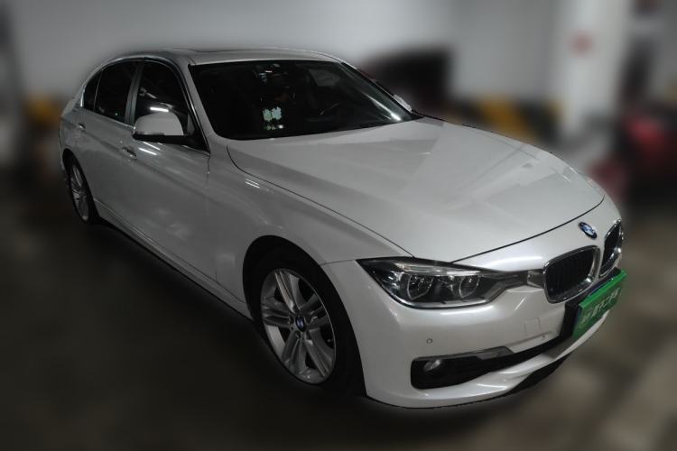 Used BMW 3 Series 2016 320Li Fashion Model Front Right 45 Deg