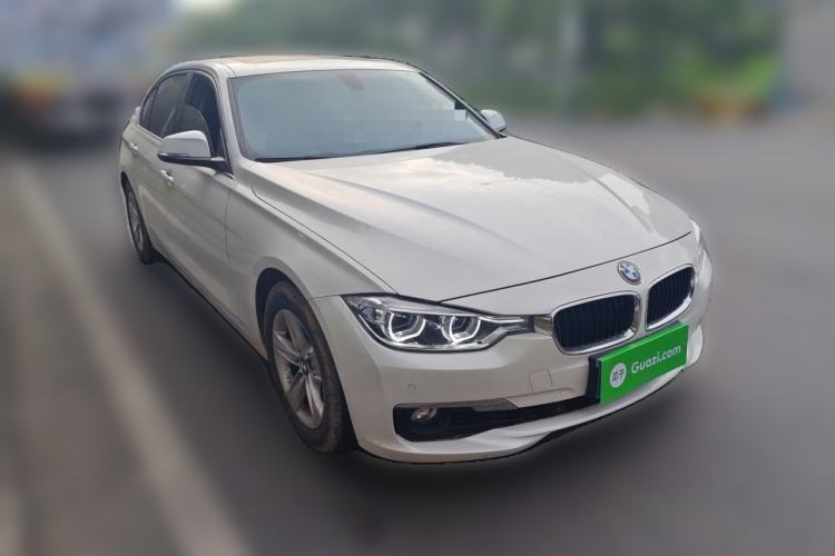 Used BMW 3 Series 2016 316Li Fashion Model Front Right 45 Deg