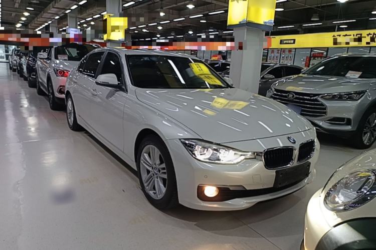 Used BMW 3 Series 2016 320Li Fashion Model Front Right 45 Deg