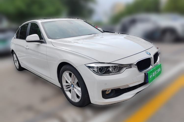 Used BMW 3 Series 2016 320Li Fashion Model Front Right 45 Deg