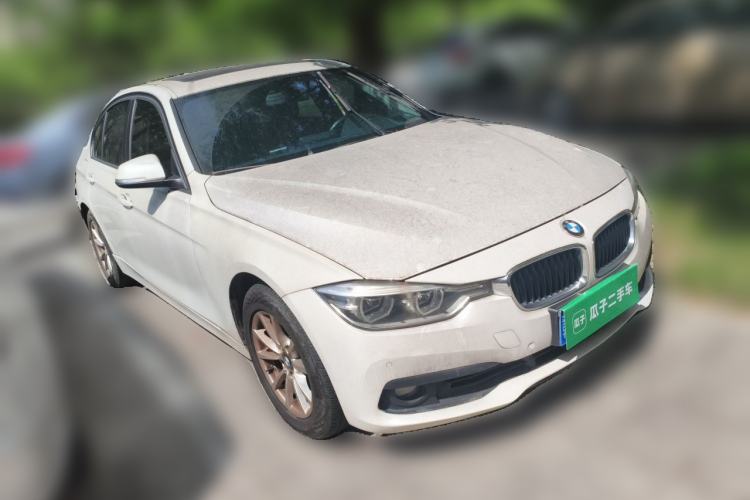 Used BMW 3 Series 2016 316i Fashion Model Front Right 45 Deg