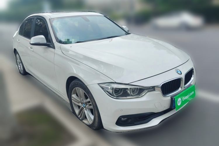 Used BMW 3 Series 2016 320i Fashion Model Front Right 45 Deg