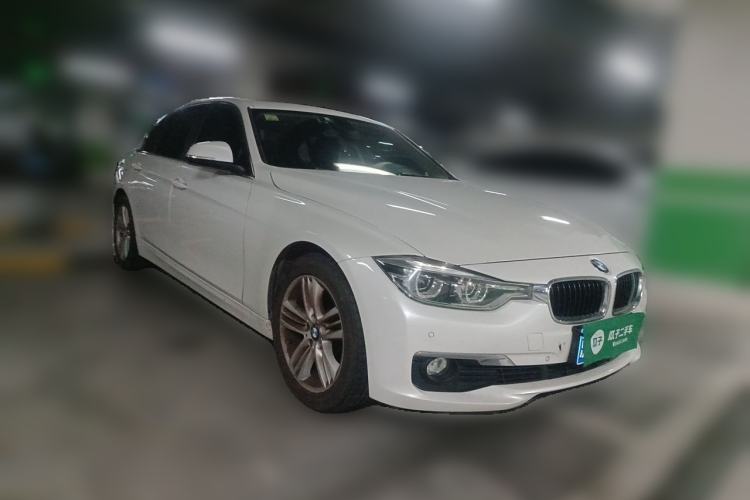 Used BMW 3 Series 2016 320Li Fashion Model Front Right 45 Deg