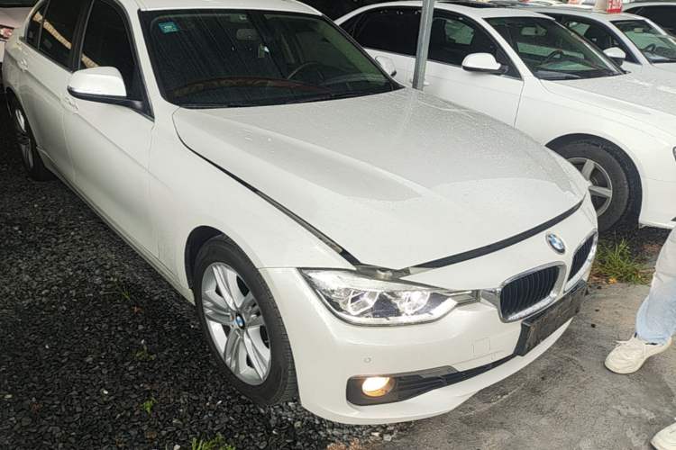 Used BMW 3 Series 2016 320Li Ambition Model Front Right 45 Deg