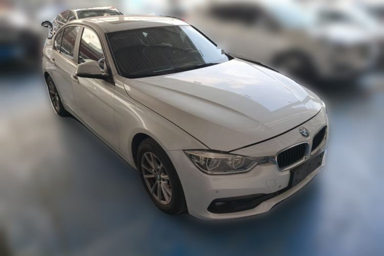 Used BMW 3 Series 2016 316i Fashion Model Front Right 45 Deg